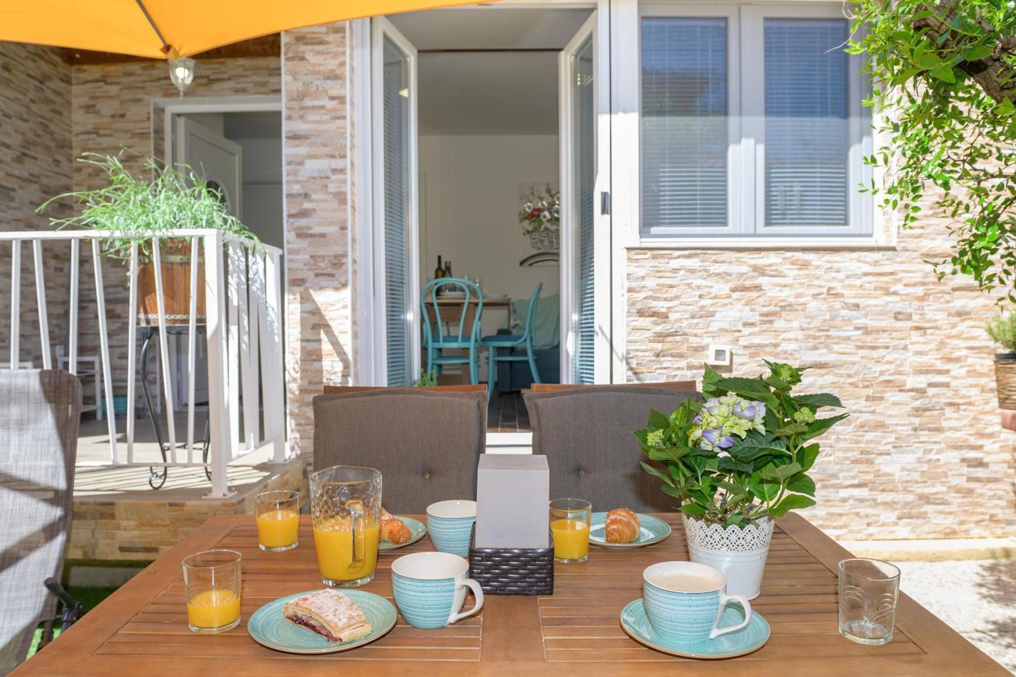 Apartman Dana Kastelir-Labinci Ngoại thất bức ảnh